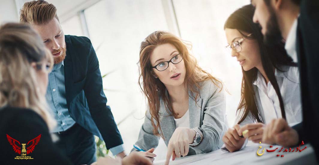 ارتباطات زودهنگام چگونه تغییر فرهنگ سازمانی را تسهیل می‌کند؟ - مشاوره مدیریت رخ